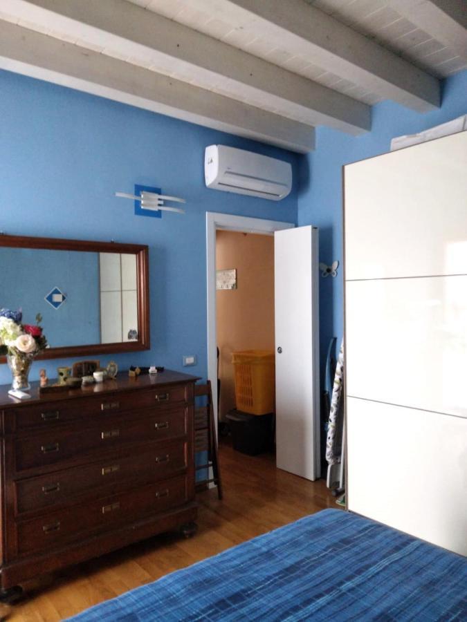 Apartamento La Casa Di Pia Cabras Exterior foto